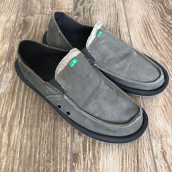 sanuk mens canvas slip on shoes